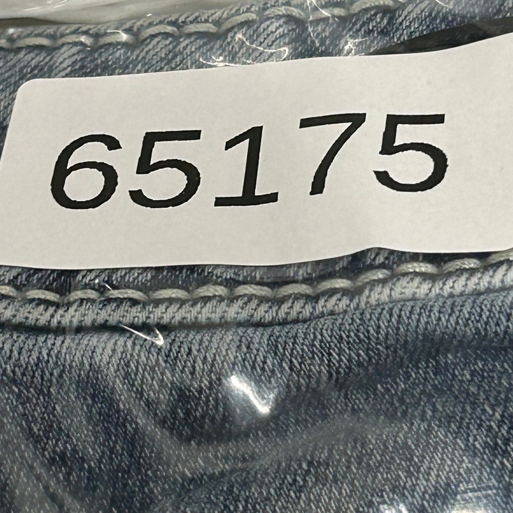 Vigoss Jeans Womens Size 16 Blue Bootcut Embellished Pocket Contrast Stitching - Picture 10 of 10